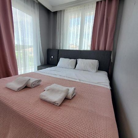 5 Mins To Airport Private Villa Room Stambuł Zewnętrze zdjęcie